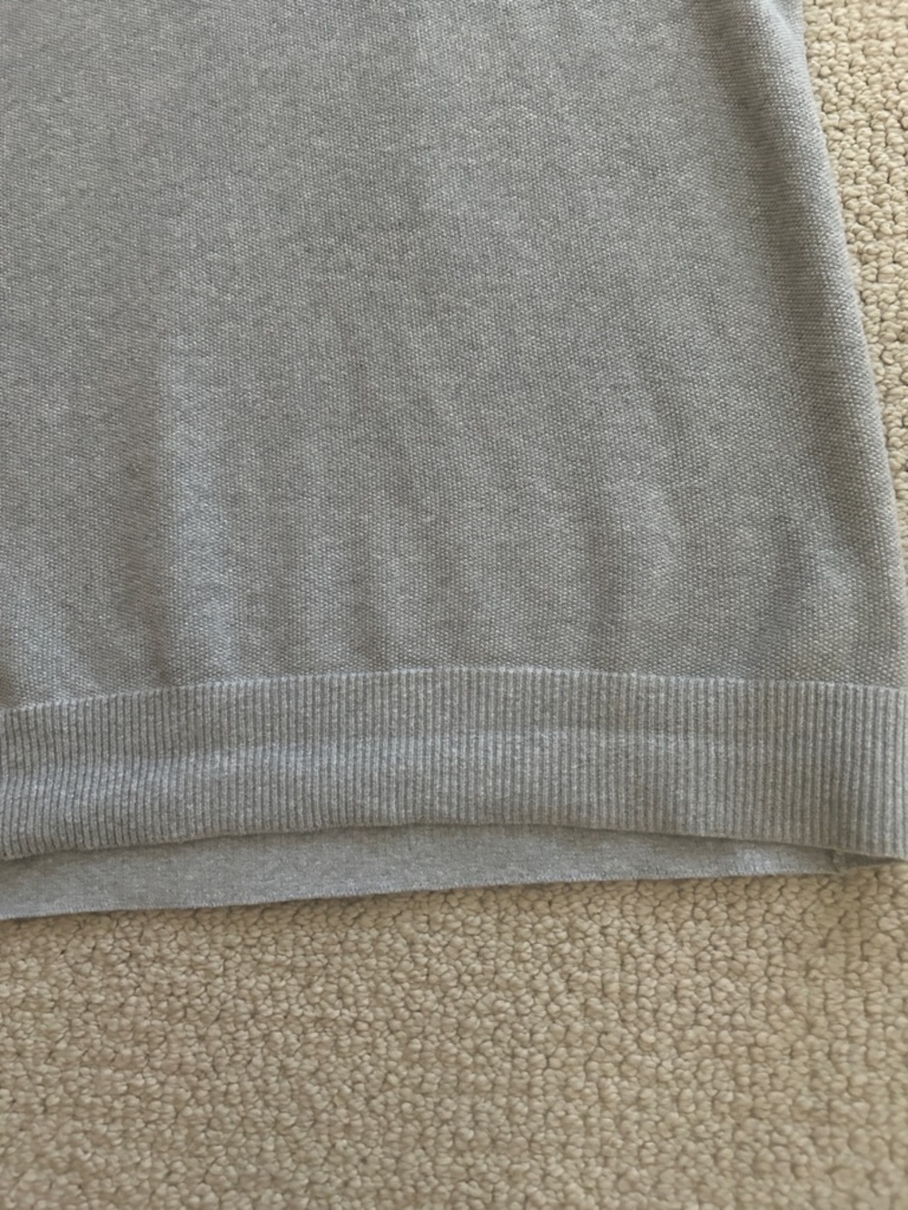 Old Navy Men's Short-Sleeve Polo in Heather Gray with Cream Trim - Picture 5 of 6